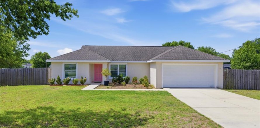House in Ocala, Florida 3 bedrooms, 131.55 sq.m. № 2112071