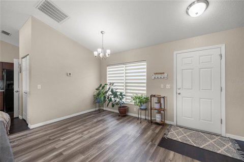 House in Ocala, Florida 3 bedrooms, 131.55 sq.m. № 2112071 - photo 2