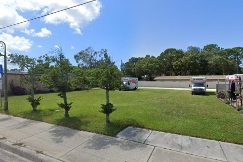 Immobilier commercial à louer à Largo, Floride № 698132 - photo 1