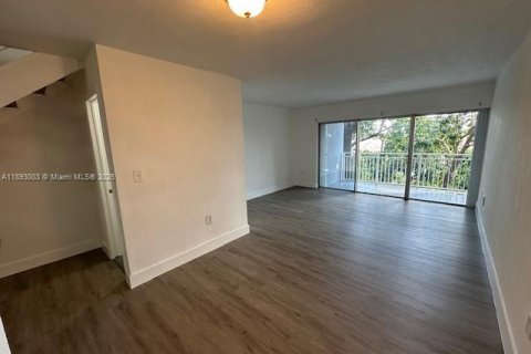 Copropriété à louer à Miami, Floride: 1 chambre, 104.52 m2 № 1945822 - photo 7