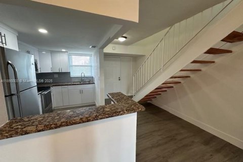 Copropriété à louer à Miami, Floride: 1 chambre, 104.52 m2 № 1945822 - photo 6