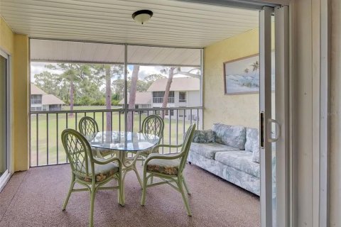 Condo in Venice, Florida, 2 bedrooms  № 2098373 - photo 24