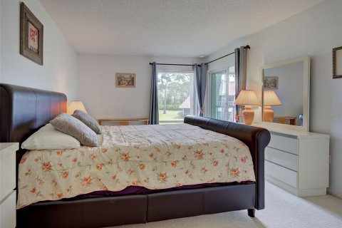 Condo in Venice, Florida, 2 bedrooms  № 2098373 - photo 30