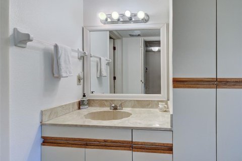 Condo in Venice, Florida, 2 bedrooms  № 2098373 - photo 3