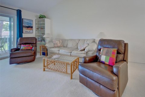 Condo in Venice, Florida, 2 bedrooms  № 2098373 - photo 15
