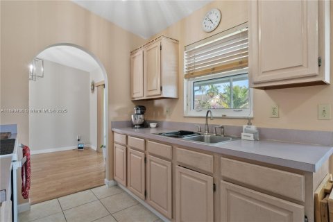 Casa en venta en Homestead, Florida, 3 dormitorios, 167.97 m2 № 1946929 - foto 19