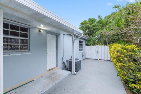 Купить виллу или дом в Хайалиа, Флорида 3 спальни, № 2025795 - фото 24