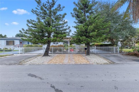 Купить виллу или дом в Хайалиа, Флорида 3 спальни, № 2025795 - фото 16