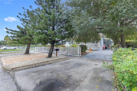 Купить виллу или дом в Хайалиа, Флорида 3 спальни, № 2025795 - фото 15