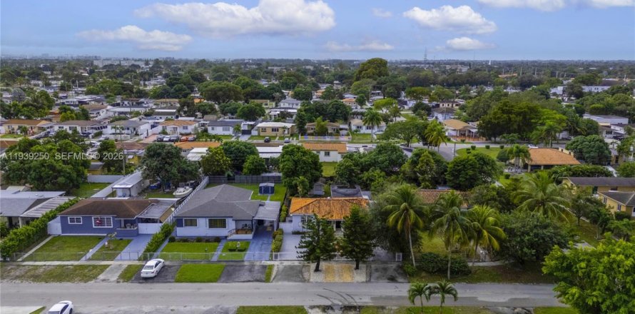 Дом в Хайалиа, Флорида 3 спальни № 2025795
