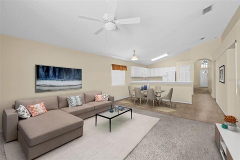 Casa en venta en Orlando, Florida, 4 dormitorios, 188.13 m2 № 2201991 - foto 18