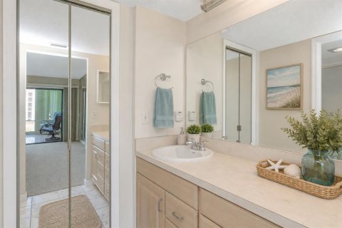 Condominio en venta en Saint Petersburg, Florida, 2 dormitorios, 134.24 m2 № 2201742 - foto 13