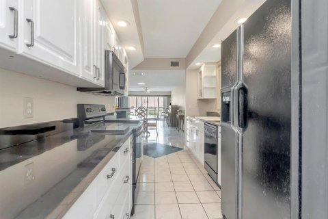 Condominio en venta en Saint Petersburg, Florida, 2 dormitorios, 134.24 m2 № 2201742 - foto 5