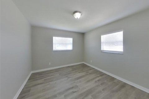 Casa en alquiler en Tampa, Florida, 3 dormitorios, 158.68 m2 № 1911076 - foto 12