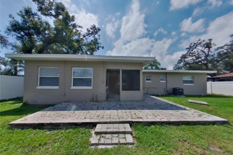Casa en alquiler en Tampa, Florida, 3 dormitorios, 158.68 m2 № 1911076 - foto 17