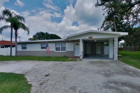Casa en alquiler en Tampa, Florida, 3 dormitorios, 158.68 m2 № 1911076 - foto 1
