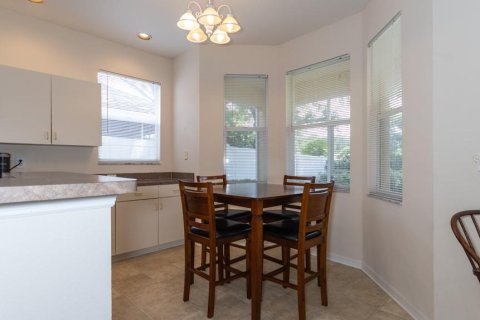 House in Brandon, Florida 4 bedrooms, 253.53 sq.m. № 1725297 - photo 13