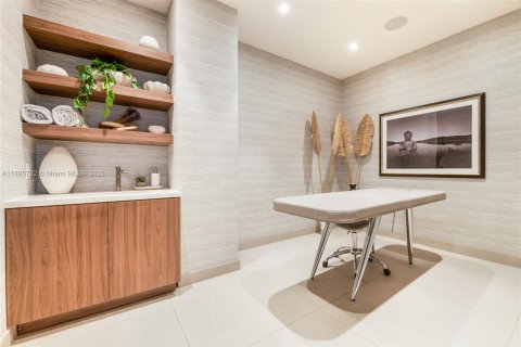 Apartment in Miami, Florida 1 bedroom № 2081475 - photo 25
