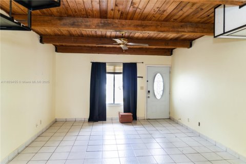 Townhouse in Coral Springs, Florida 2 bedrooms, 119.84 sq.m. № 1804540 - photo 10