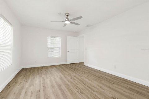 House in Palm Coast, Florida 3 bedrooms, 156.08 sq.m. № 2202705 - photo 18