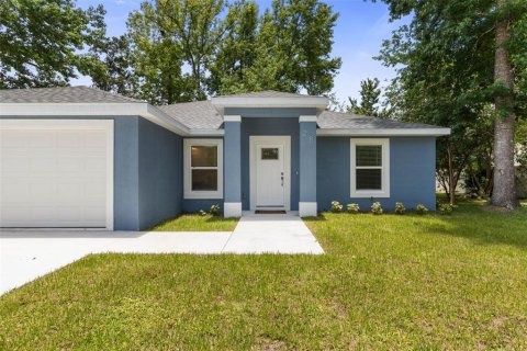 House in Palm Coast, Florida 3 bedrooms, 156.08 sq.m. № 2202705 - photo 2