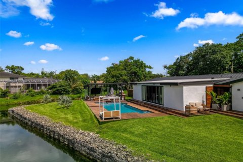 Casa en venta en Pinecrest, Florida, 5 dormitorios, 297.29 m2 № 1958617 - foto 7