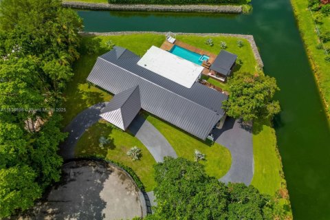 Casa en venta en Pinecrest, Florida, 5 dormitorios, 297.29 m2 № 1958617 - foto 4