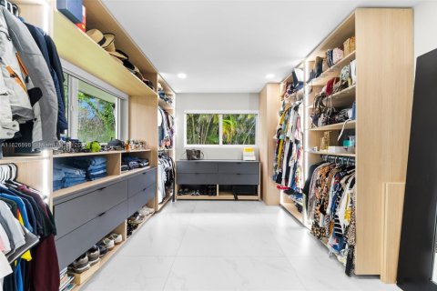 Casa en venta en Pinecrest, Florida, 5 dormitorios, 297.29 m2 № 1958617 - foto 11