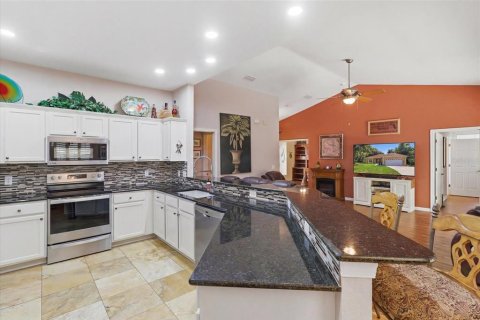 Купить виллу или дом в Даннеллон, Флорида 3 комнаты, 151.15м2, № 2148016 - фото 9