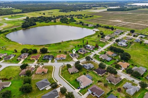 Villa ou maison à vendre à Lake Wales, Floride: 4 chambres, 206.61 m2 № 2266947 - photo 2