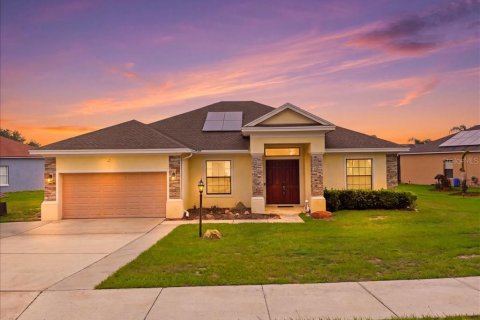 Casa en Lake Wales, Florida 4 dormitorios, 206.61 m2 № 2266947