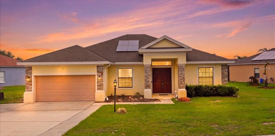 Villa ou maison à Lake Wales, Floride 4 chambres, 206.61 m2 № 2266947