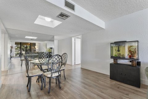 Condo in Weston, Florida, 2 bedrooms  № 2088044 - photo 5