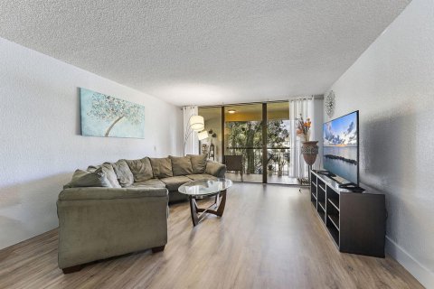 Condo in Weston, Florida, 2 bedrooms  № 2088044 - photo 4
