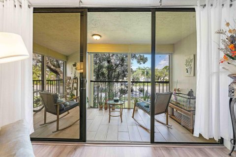 Condo in Weston, Florida, 2 bedrooms  № 2088044 - photo 6