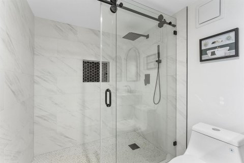 Condo in Weston, Florida, 2 bedrooms  № 2088044 - photo 19