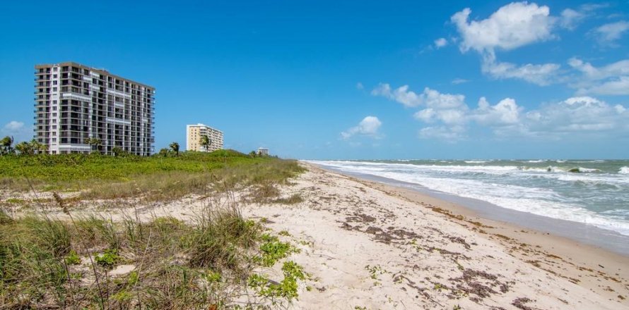 Condominio en Fort Pierce, Florida, 3 dormitorios № 1224512