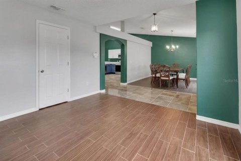 Villa ou maison à vendre à Orange City, Floride: 3 chambres, 168.62 m2 № 2156149 - photo 4