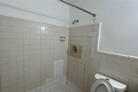Купить коммерческую недвижимость в Лодерхилл, Флорида 222.87м2, № 2261185 - фото 28