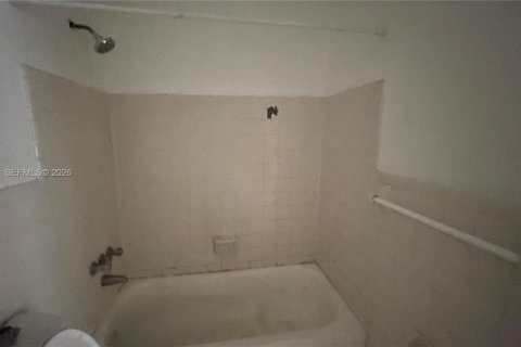 Купить коммерческую недвижимость в Лодерхилл, Флорида 222.87м2, № 2261185 - фото 14