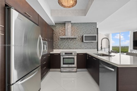Copropriété à louer à Sunny Isles Beach, Floride: 3 chambres, 135.45 m2 № 2178053 - photo 7