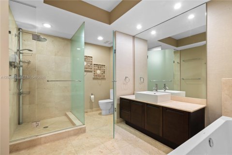 Copropriété à louer à Sunny Isles Beach, Floride: 3 chambres, 135.45 m2 № 2178053 - photo 14