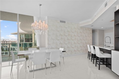 Copropriété à louer à Sunny Isles Beach, Floride: 3 chambres, 135.45 m2 № 2178053 - photo 3