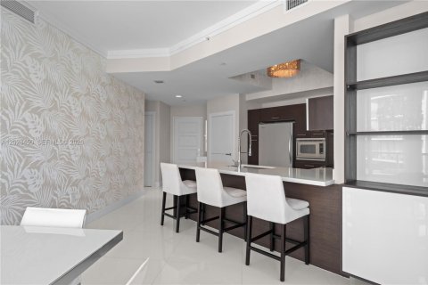 Copropriété à louer à Sunny Isles Beach, Floride: 3 chambres, 135.45 m2 № 2178053 - photo 8