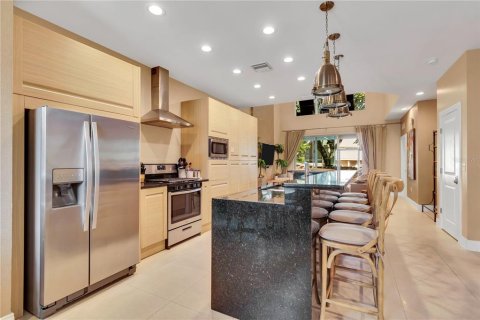 Casa en venta en Kissimmee, Florida, 4 dormitorios, 222.59 m2 № 1637829 - foto 4