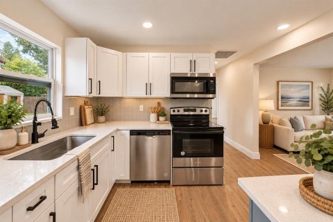 Villa ou maison à vendre à Tampa, Floride: 3 chambres, 115.2 m2 № 2398776 - photo 3