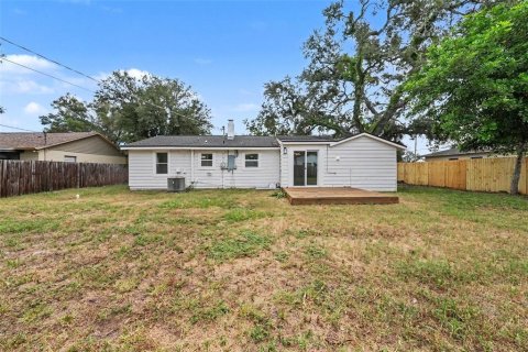 Villa ou maison à vendre à Tampa, Floride: 3 chambres, 115.2 m2 № 2398776 - photo 28