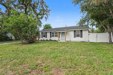 Villa ou maison à vendre à Tampa, Floride: 3 chambres, 115.2 m2 № 2398776 - photo 25