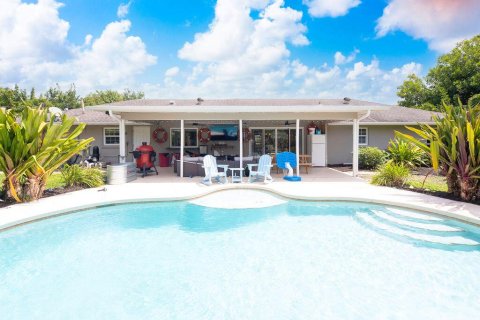 Casa en venta en Vero Beach, Florida, 3 dormitorios, 170.94 m2 № 1120054 - foto 1