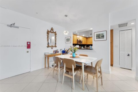 Condominio en venta en Miami Beach, Florida, 2 dormitorios, 110.55 m2 № 2034365 - foto 5